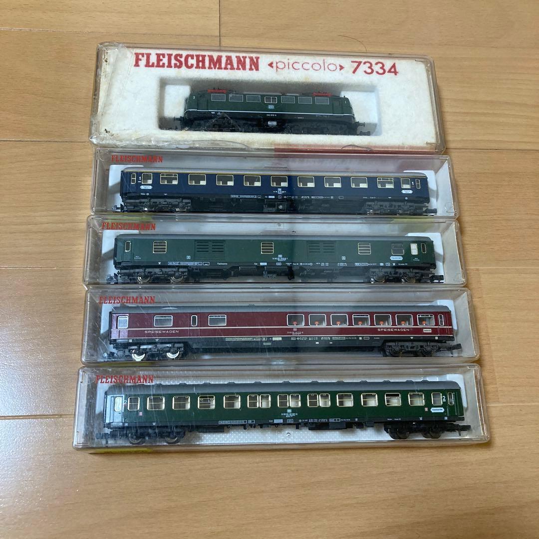 Nゲージ FLEISCHMANN piccolo 7334 機関車&客車セット