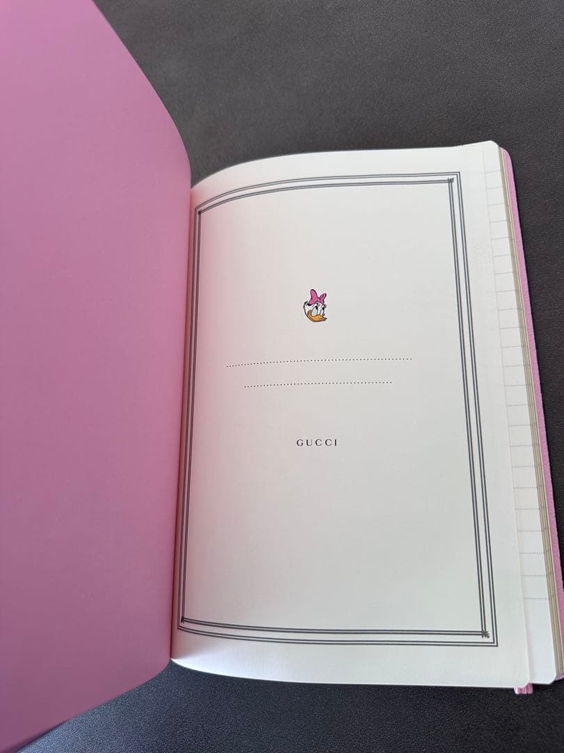 GUCCI ディズニーコラボ　デイジー　ノート