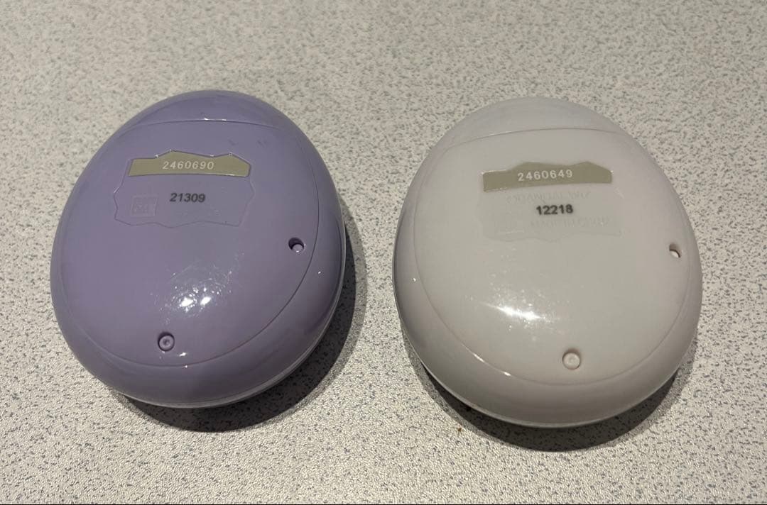 たまごっちみーつ 2個セット　花柄フラワー　パープル紫/ホワイト白　パステル