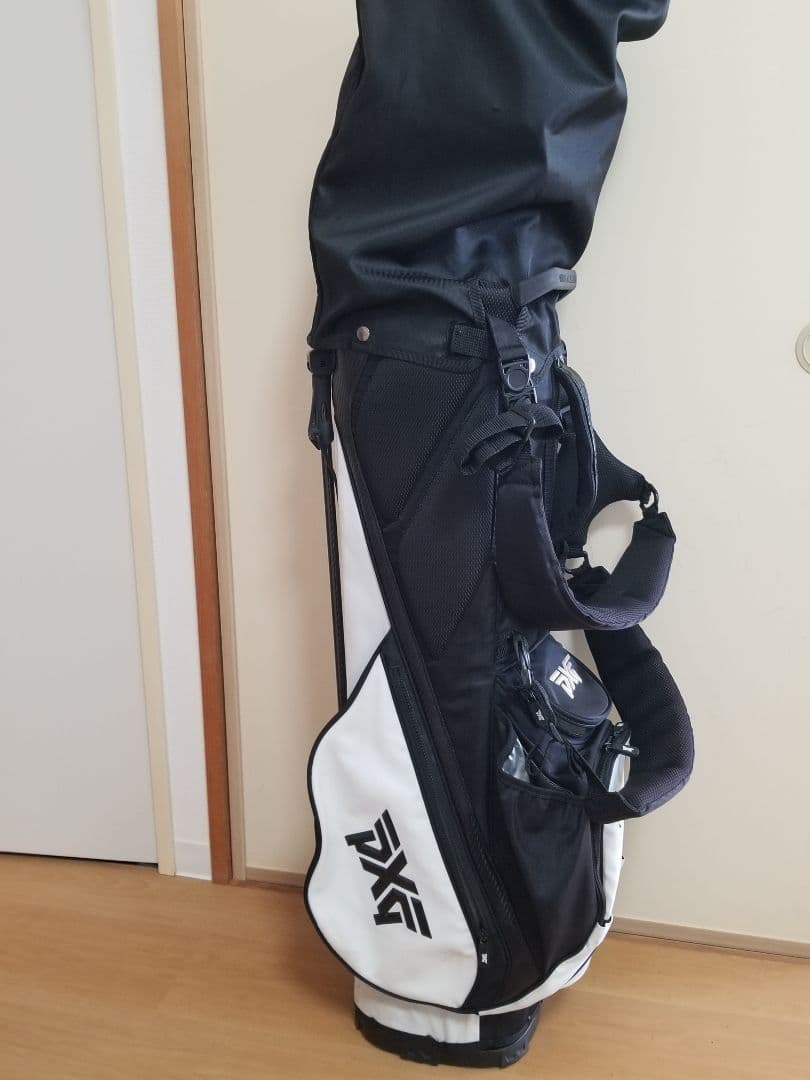 PXG スタンドバッグ ブラック/ホワイト