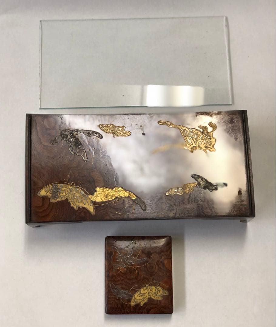 大名雛道具　金銀蒔絵　蝶図柄　長机.小鉢　木製　漆器　骨董品　揚羽蝶図柄