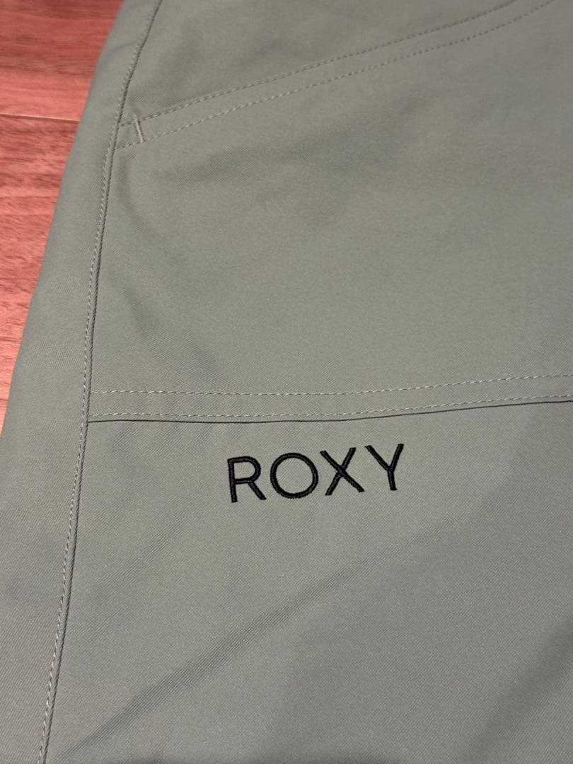 ROXY ウィンタースポーツ ジャケットとパンツセット
