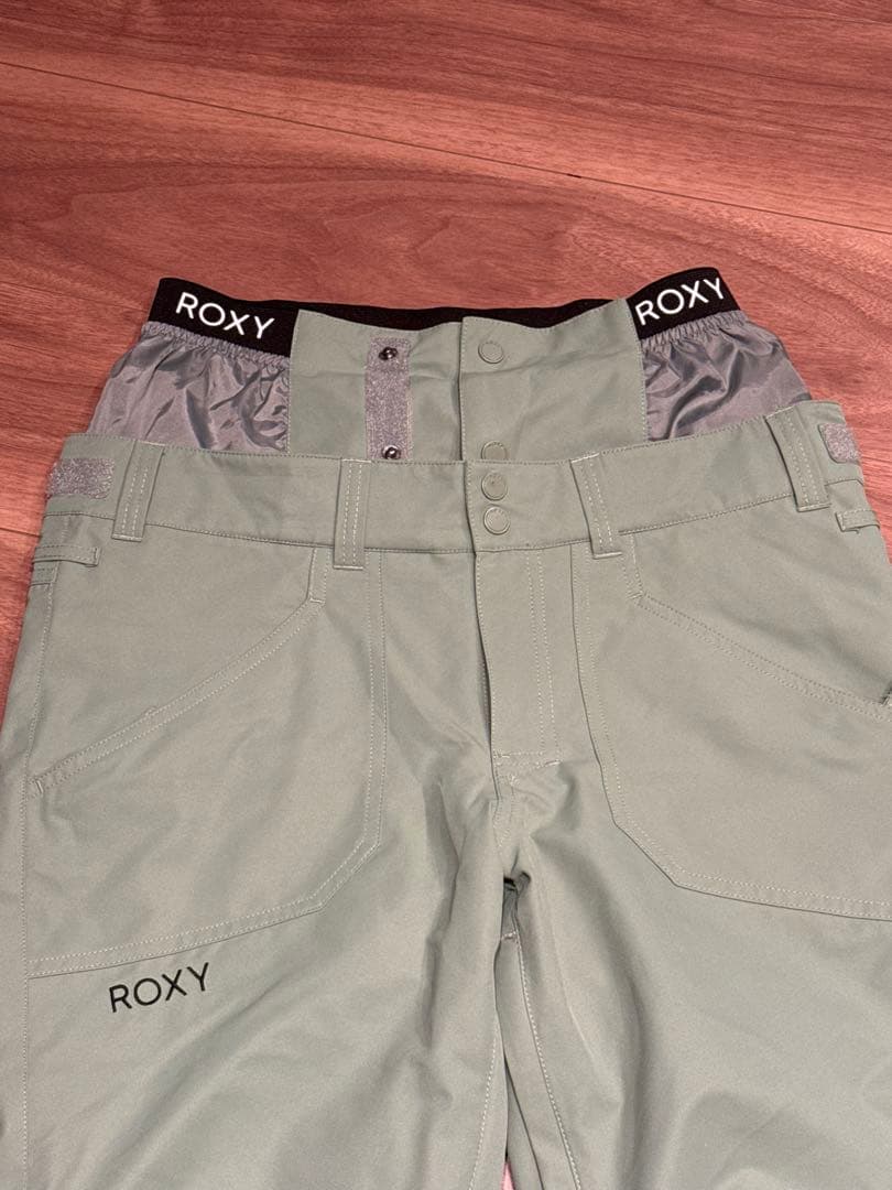 ROXY ウィンタースポーツ ジャケットとパンツセット