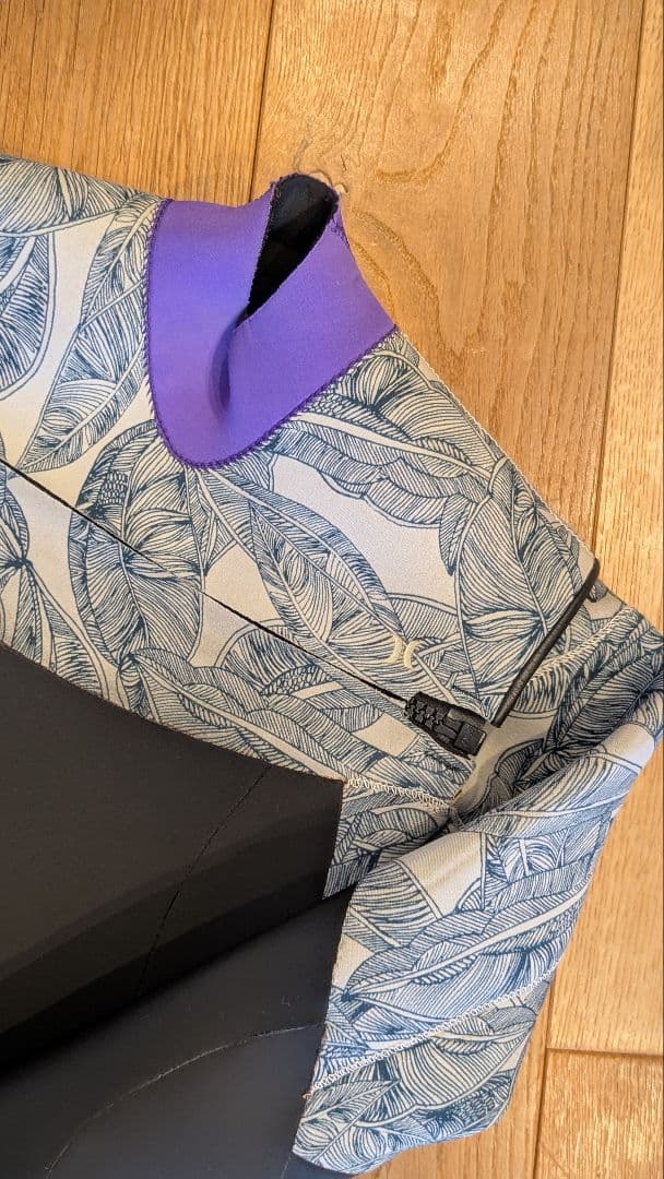 Hurley セミドライ 5/3mm レディース（SMサイズ程度）