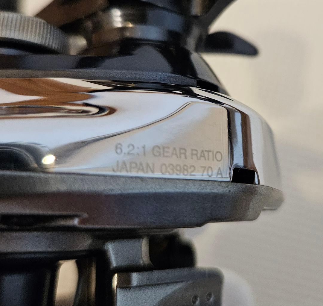 シマノ　19 アンタレス 右ハンドル ANTARES 18732