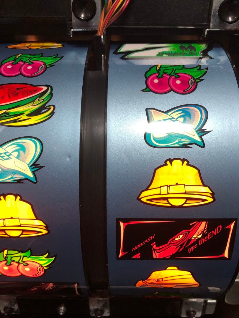 ⚠︎説明文必読⚠︎ パチスロ　エウレカセブン　パラダイス　実機+付属品(送料込)