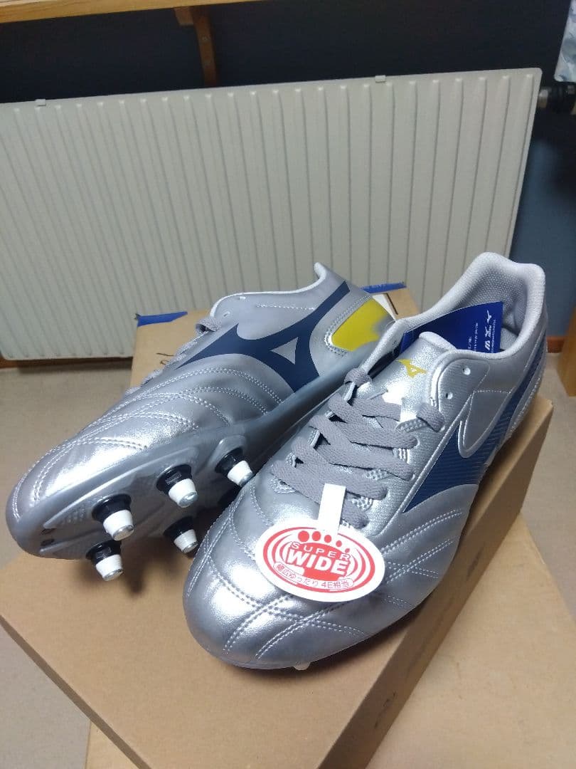 ラグビースパイク／ミズノ／28.0／シルバー／R1GA250104／新品