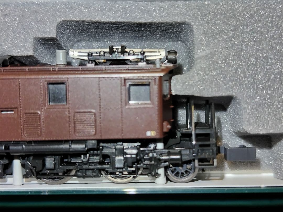 KATO 3078-2 ED19（省形ヨロイ戸）電機機関車