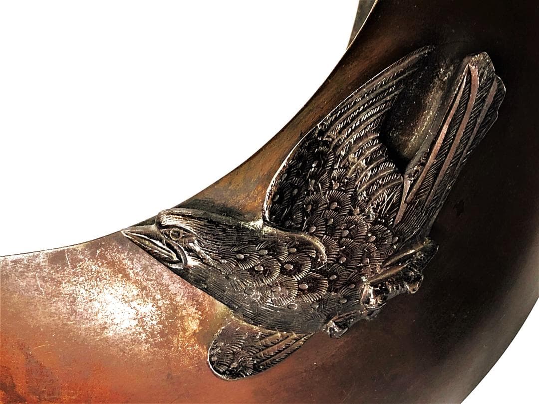 【 三日月形砂張吊花生 】　不如帰赤銅彫金　江戸～明治時代