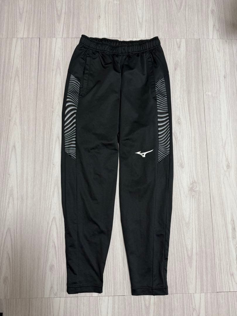 Mizuno ブラック、ホワイトジャージ上下セット