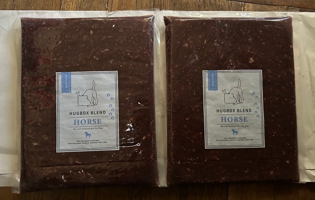 『スズ』HUGBOX BLEND ドッグフード チキン×1ホース×3