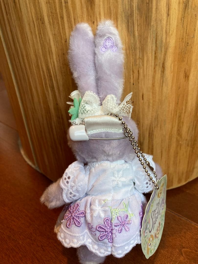 2021 ダッフィーのスプリングインブルーム　ステラ•ルー　ぬいぐるみバッジ