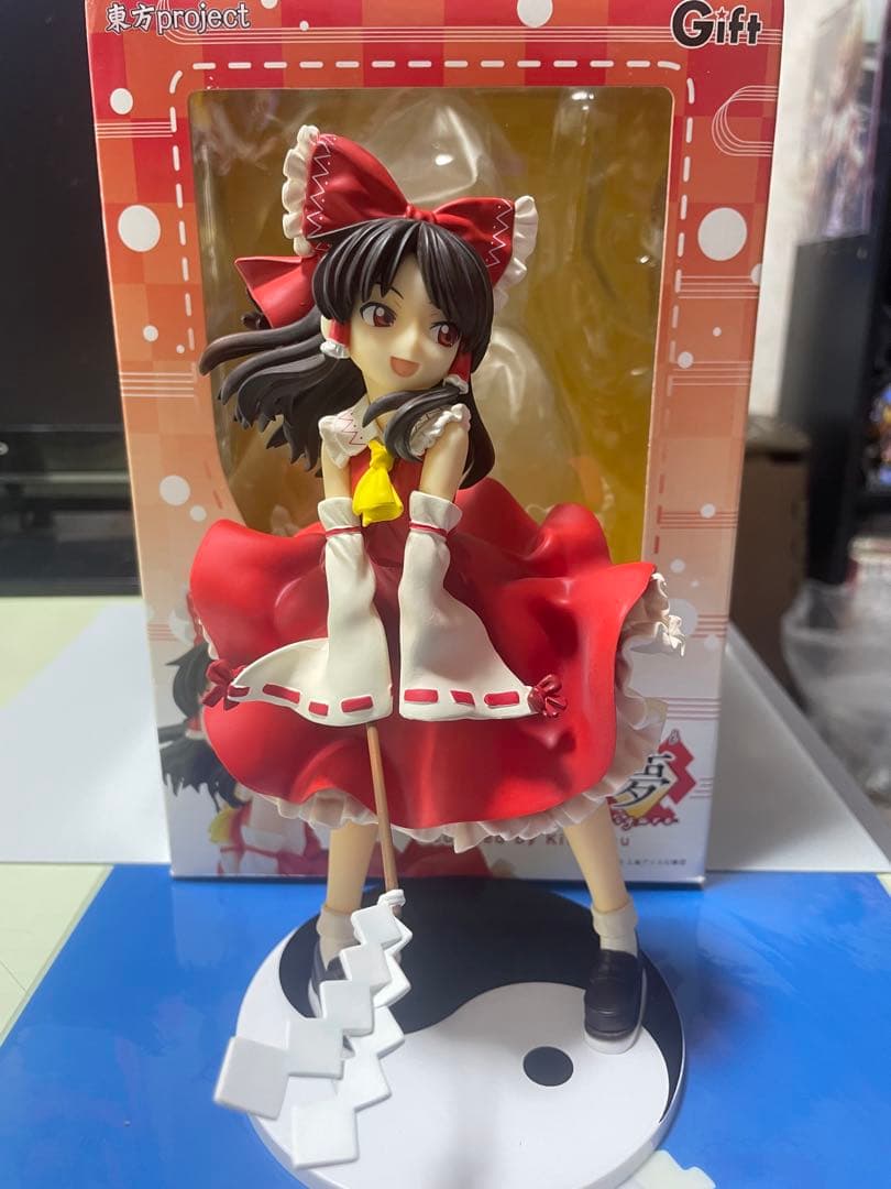 フィギュア　博麗霊夢「東方Project」1/8PVC塗装済み完成品