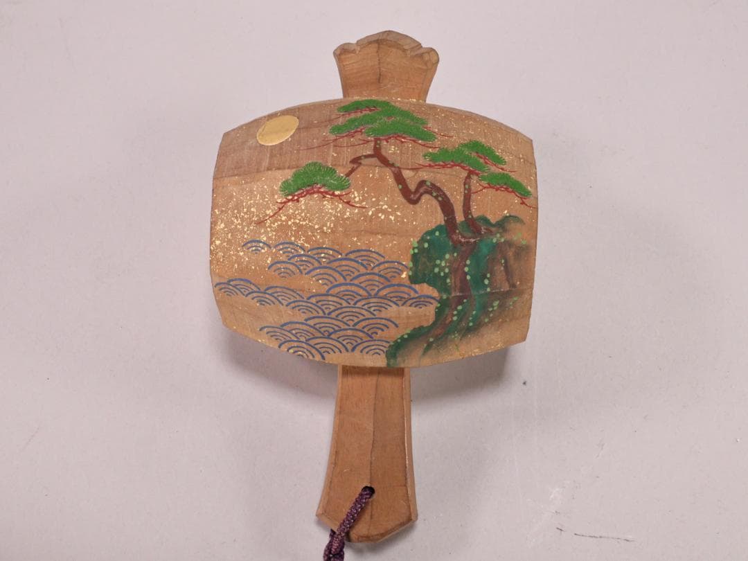 BK210　本物保証　 井波彫刻作家　四家井弘行 「 木彫 宝槌 」　彩色　置物