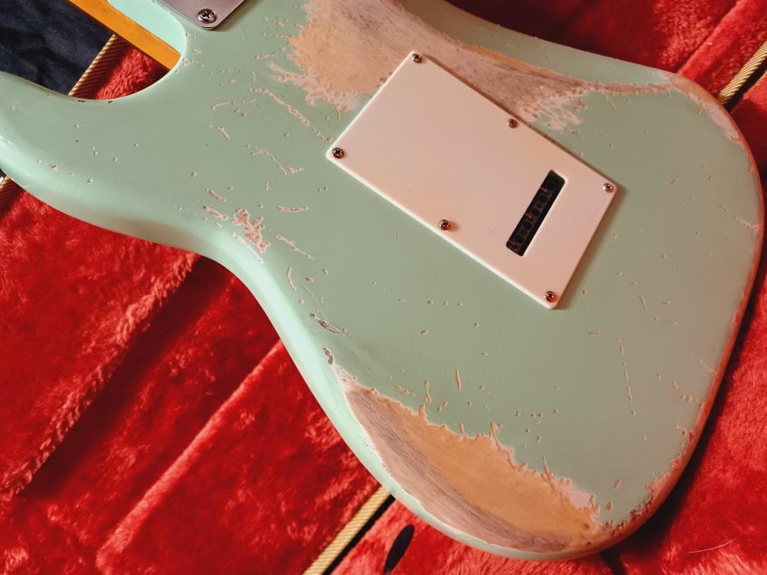 ギター SurfGreen Relic LaquerFinishStratocaster