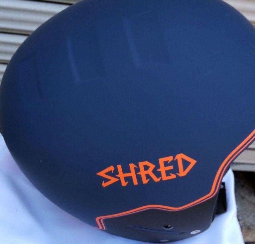 新品未使用保管品 SHRED シュレッド FIS 対応ヘルメット53-56cm