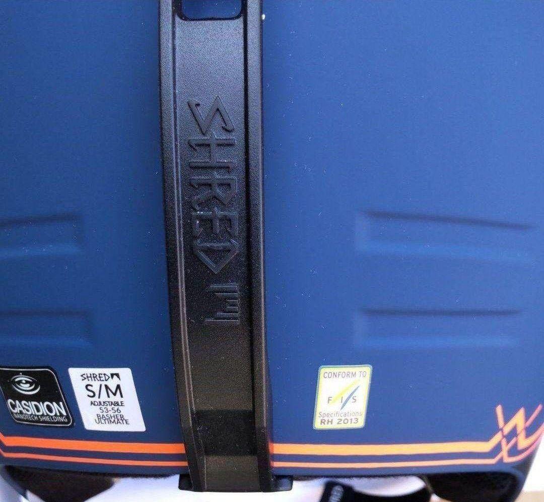 新品未使用保管品 SHRED シュレッド FIS 対応ヘルメット53-56cm