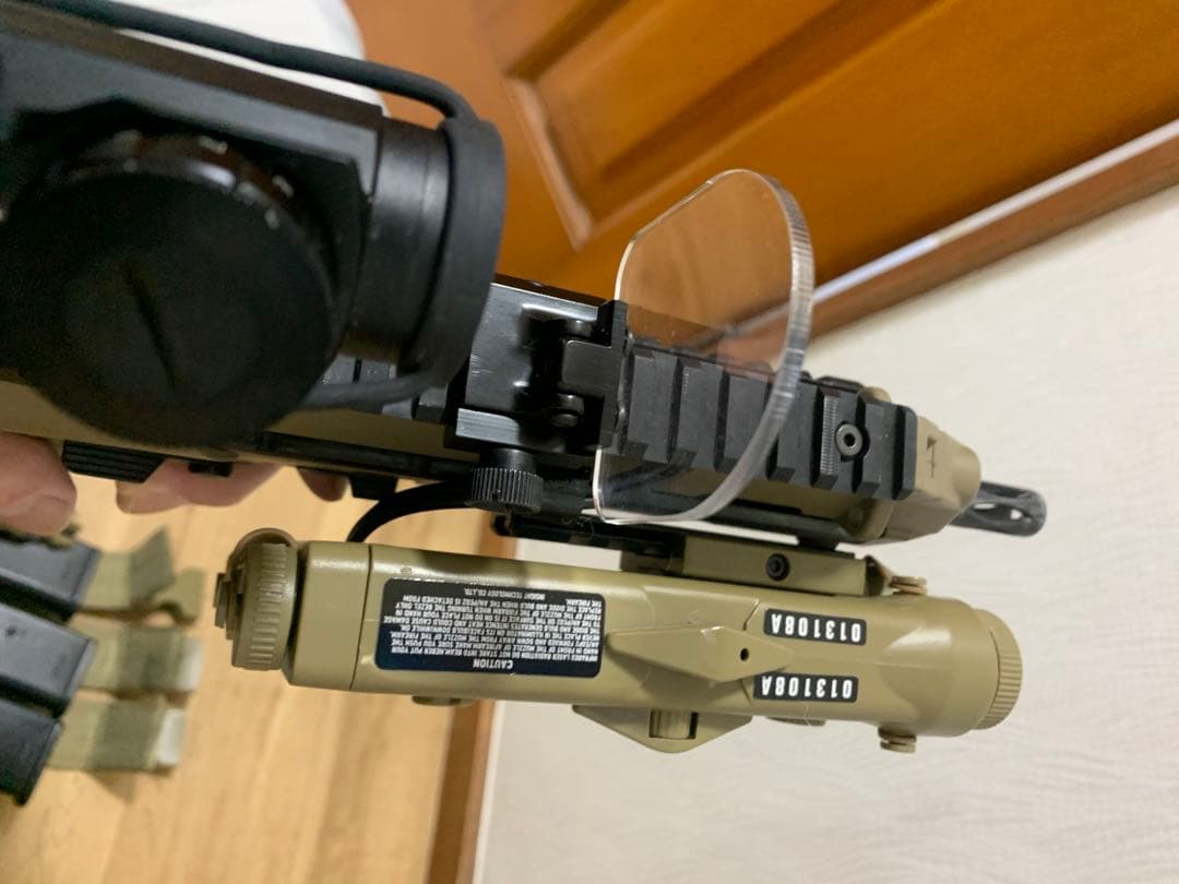 けんに〜 東京マルイMP7A1外部バッテリー多弾 マガジン２マガジンケース