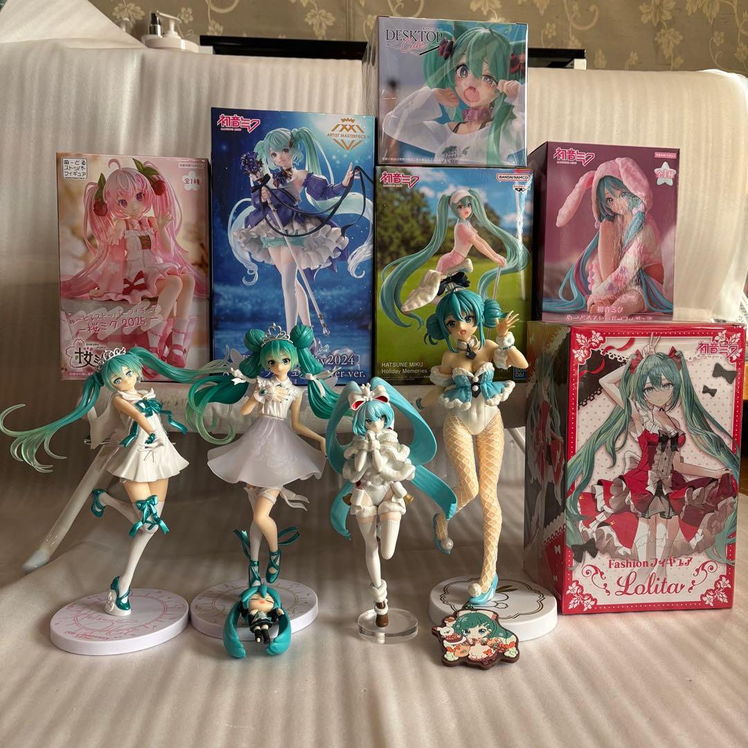未開封　初音ミク　フィギュア　まとめ売り　猫ミク　桜ミク　など　セット売り