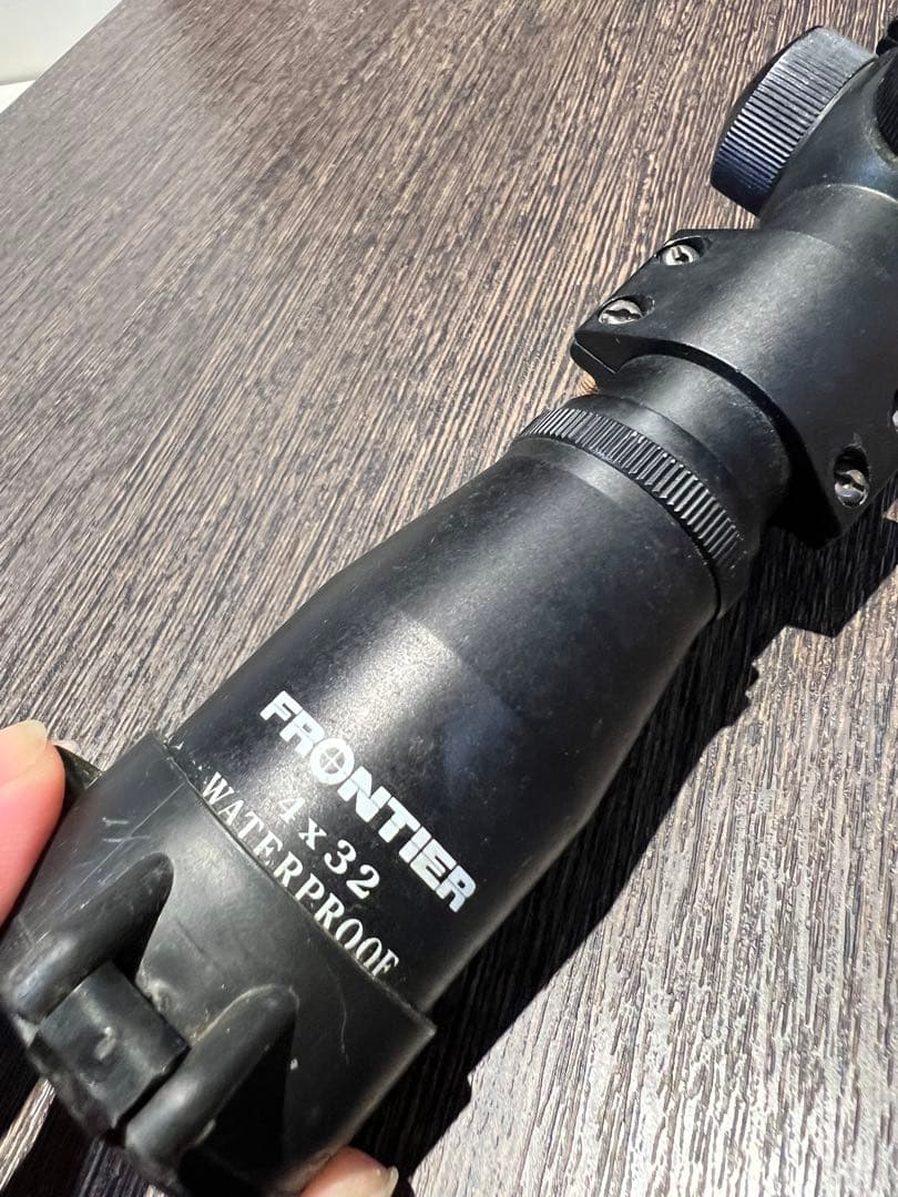 FRONTIER フロンティア　4×32 スコープ　ライフルスコープ
