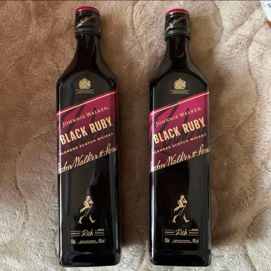 ジョニーウォーカーブラックルビー　700ml 2本