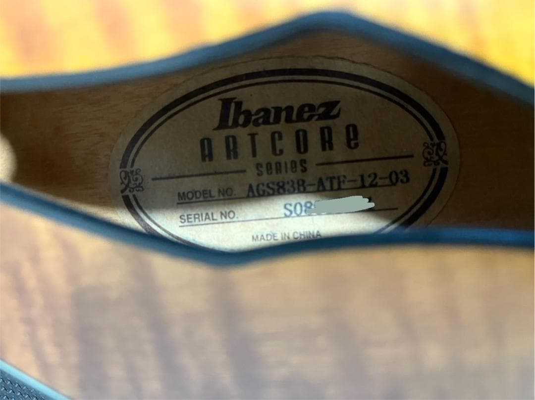 Ibanez AGS83B レスポールシェイプのセミアコ