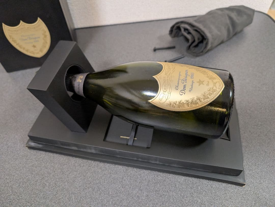 ドンペリ P3 空瓶と箱セット