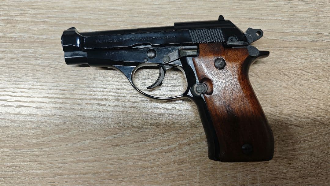 マルシン ベレッタ M84 モデルガン ハンドガン 訳あり