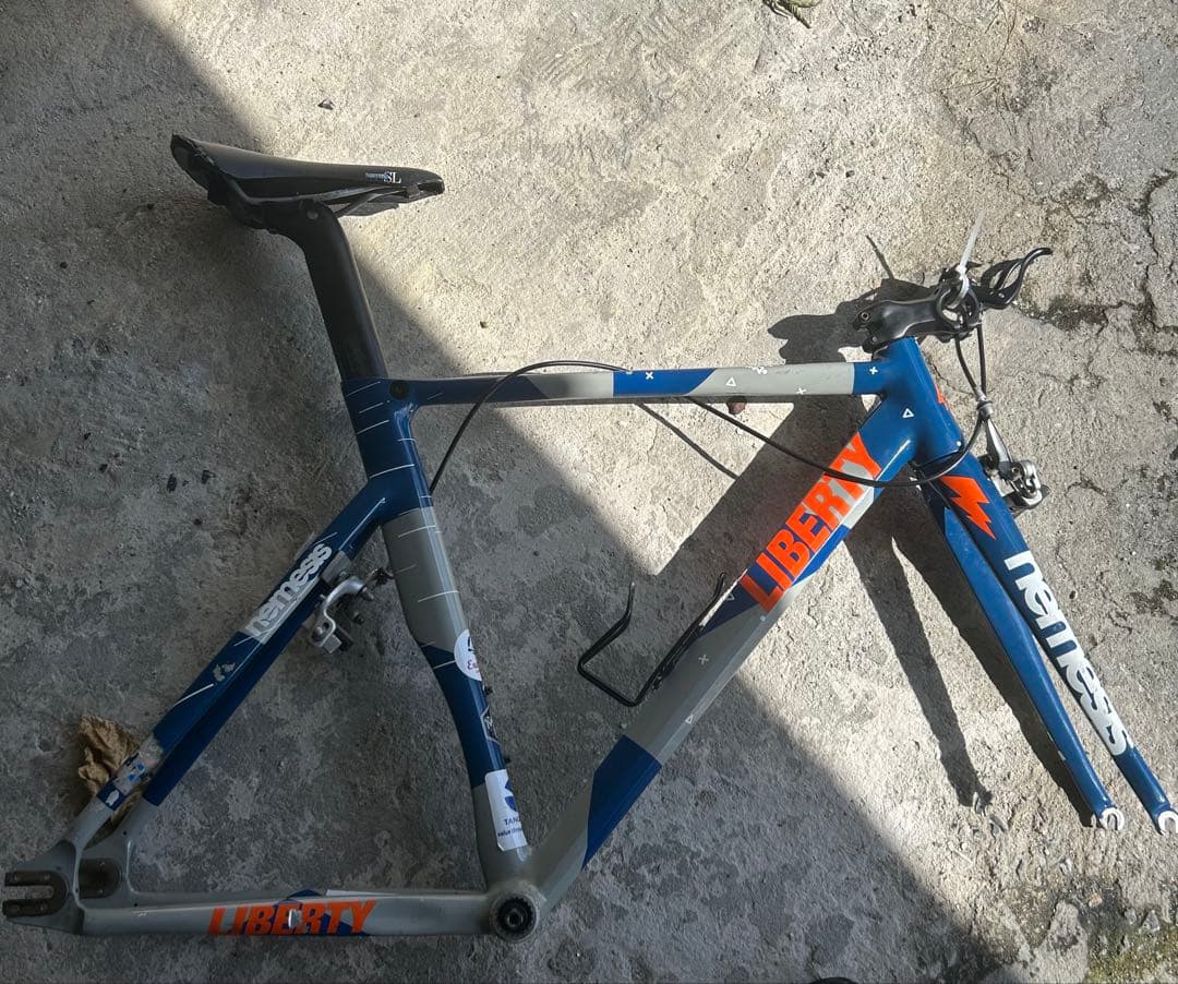 ピストバイク フレーム