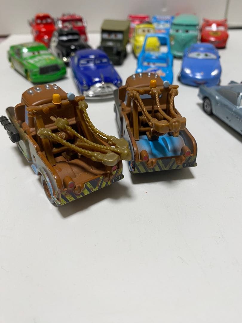 ディズニー カーズ トミカ たくさんのせよう!大きなマックトレーラー&シドレー