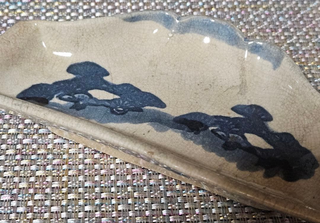 【本物保証❗️】江戸時代前期　藍九谷　富士山形　こんにゃく印判　松の図　変形皿