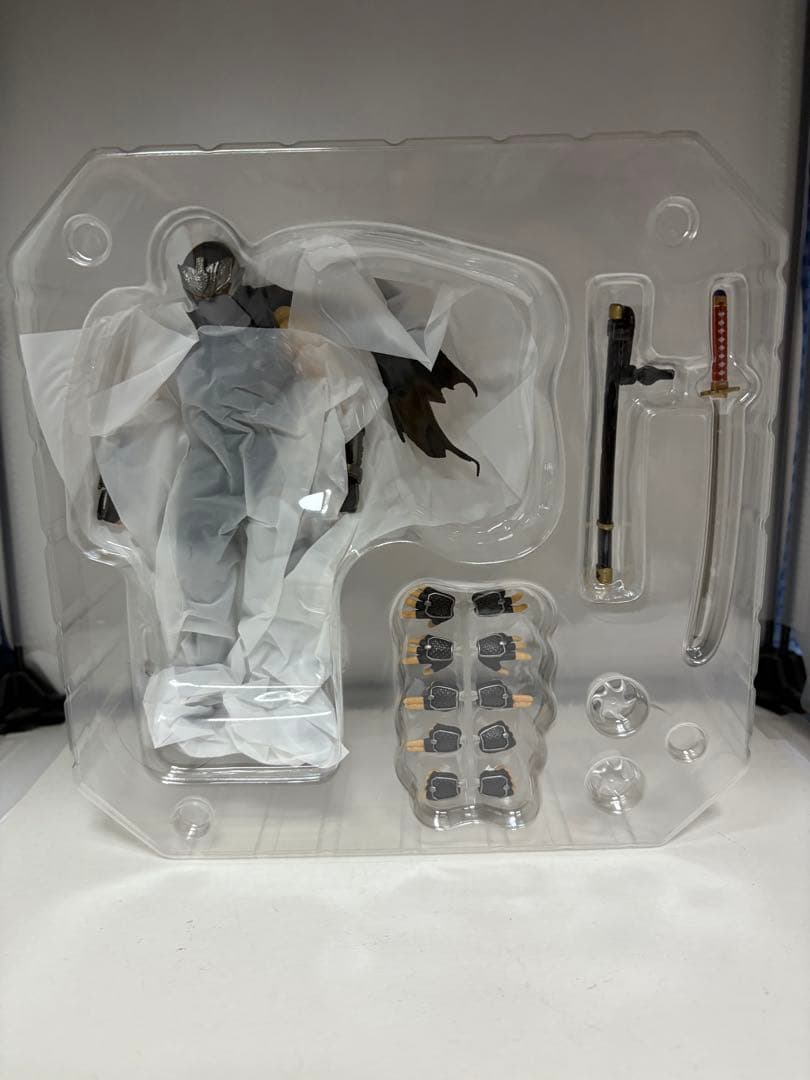 海洋堂 リボルテック アメイジング・ヤマグチ リュウ・ハヤブサ　布製マフラー付き