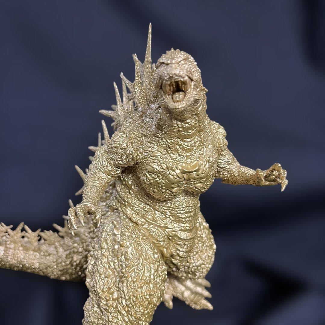 ゴジラ　フィギュア　一番くじ　ゴールドカラーVer.