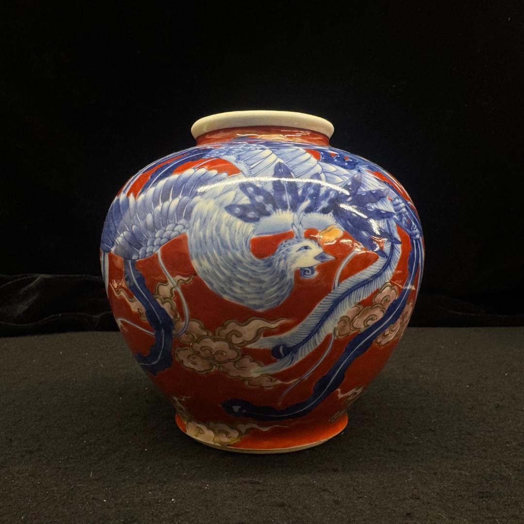 鳳凰外赤 赤釉に染付鳳凰紋花瓶 在銘 有田焼