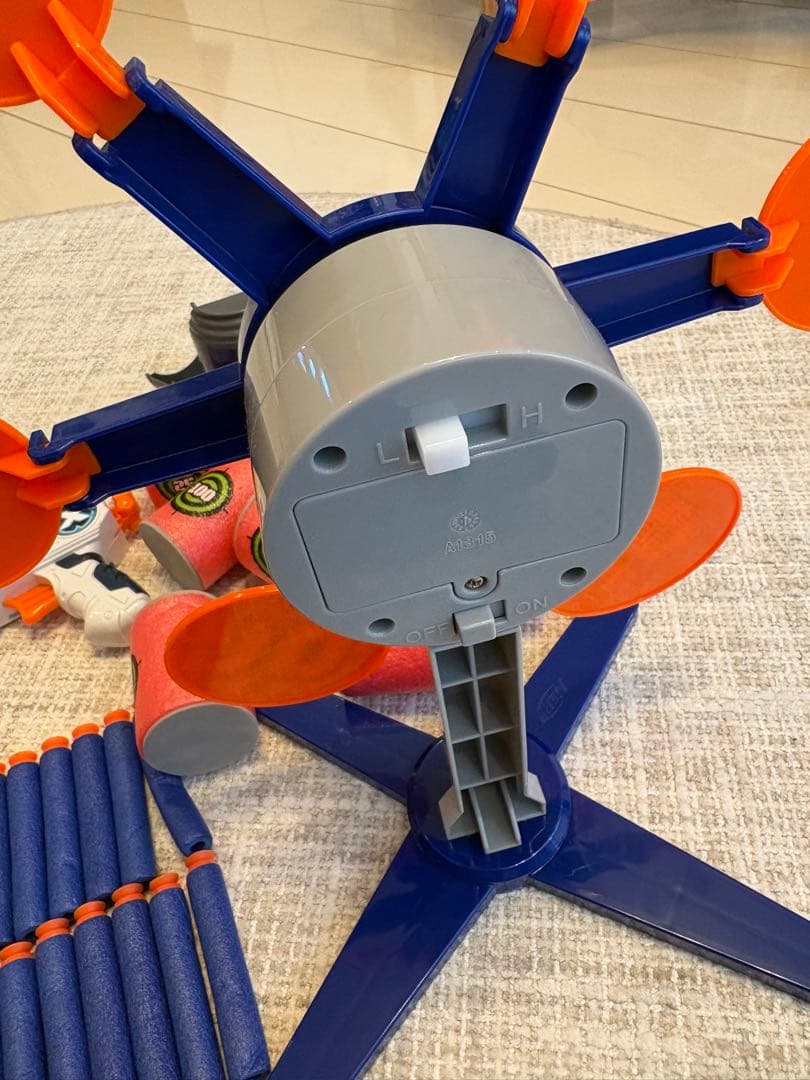 Nerf 5丁トイガンとおまけ。的などゲーム用具セット