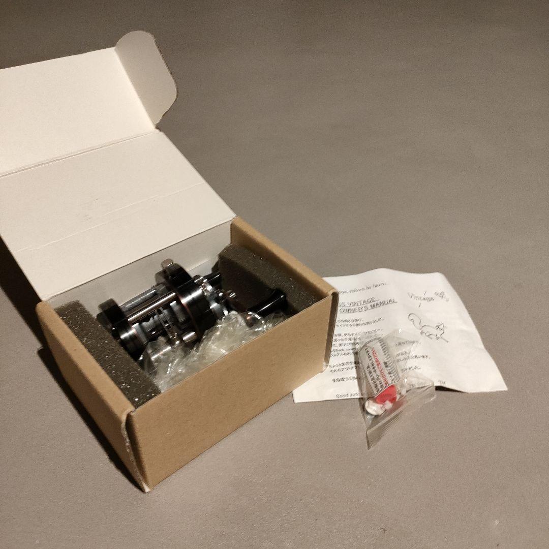 新品　五十鈴リール　bc421sss ブラックレッド　左巻き　bc420sss