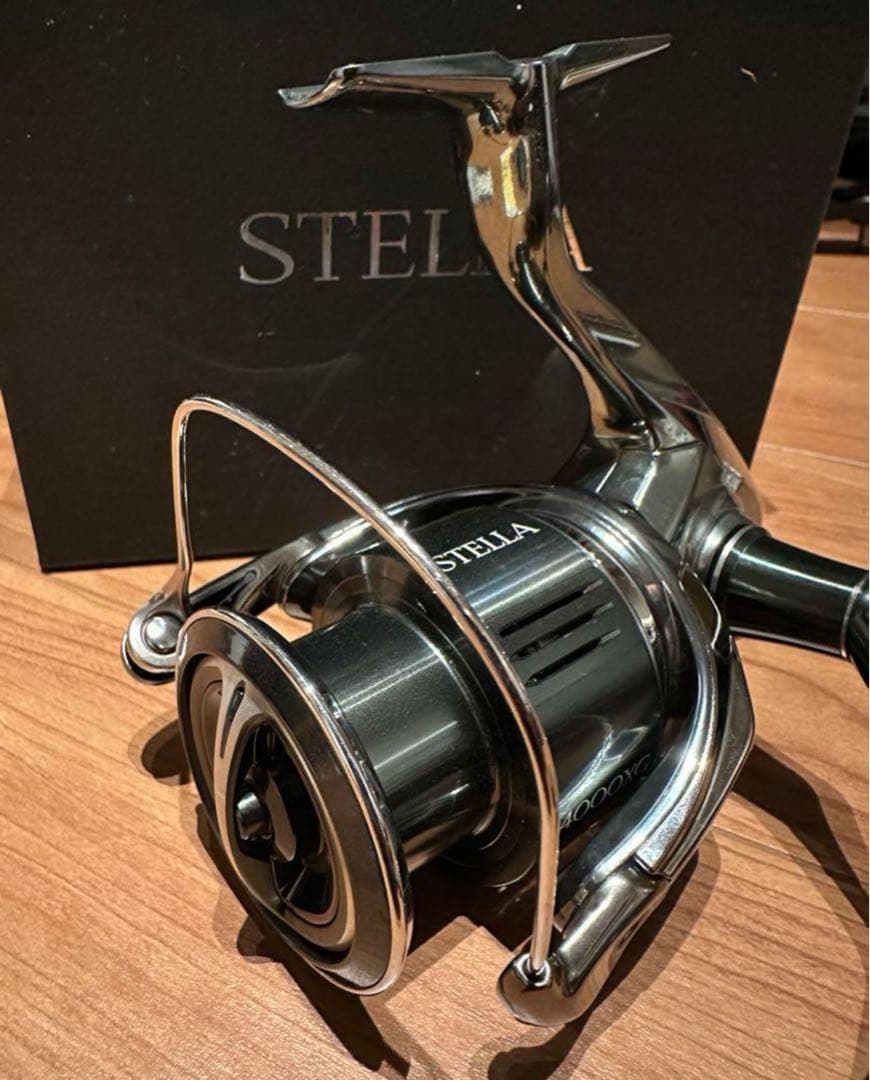 22ステラ　4000xg 美品