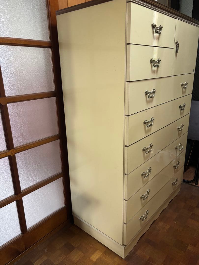 木製タンス クリーム色 9引き出し