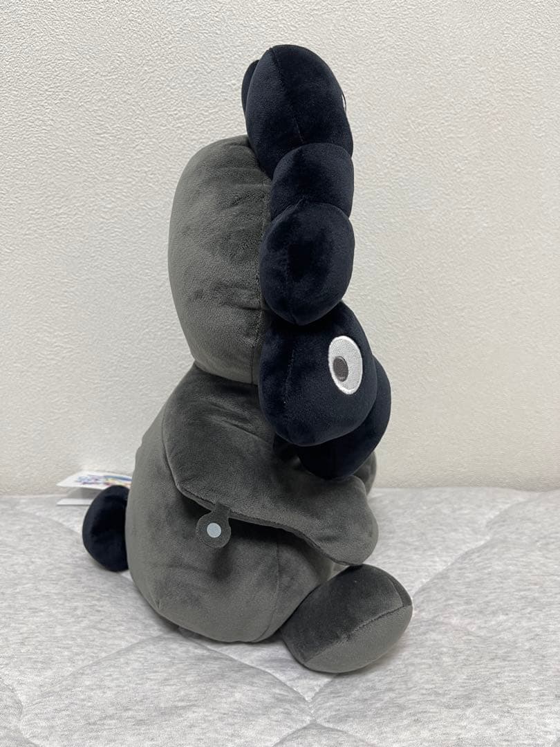 黒ミャクミャク　新品　タグ付き　Lサイズ　お手玉風ぬいぐるみ