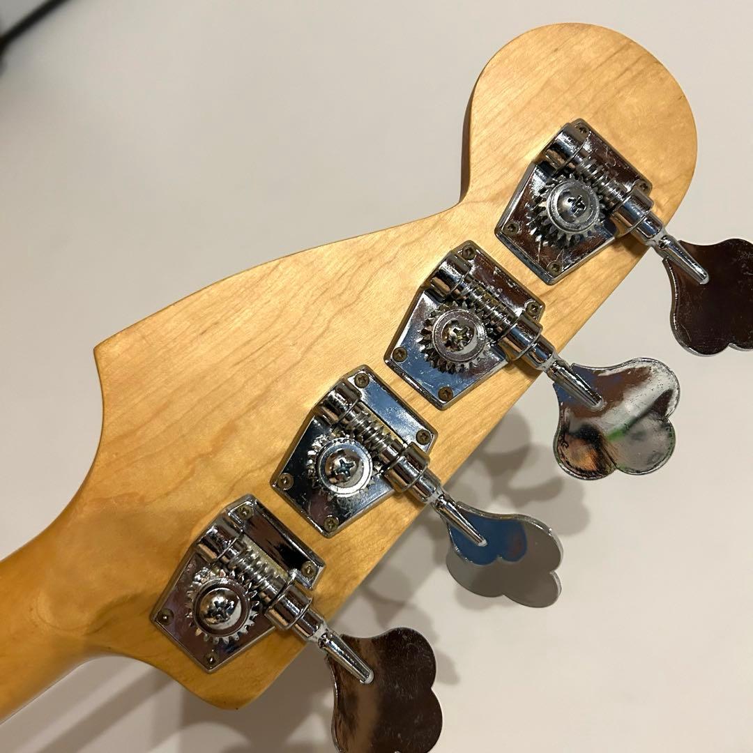 オールホワイト ジャズベース　マッチングヘッド