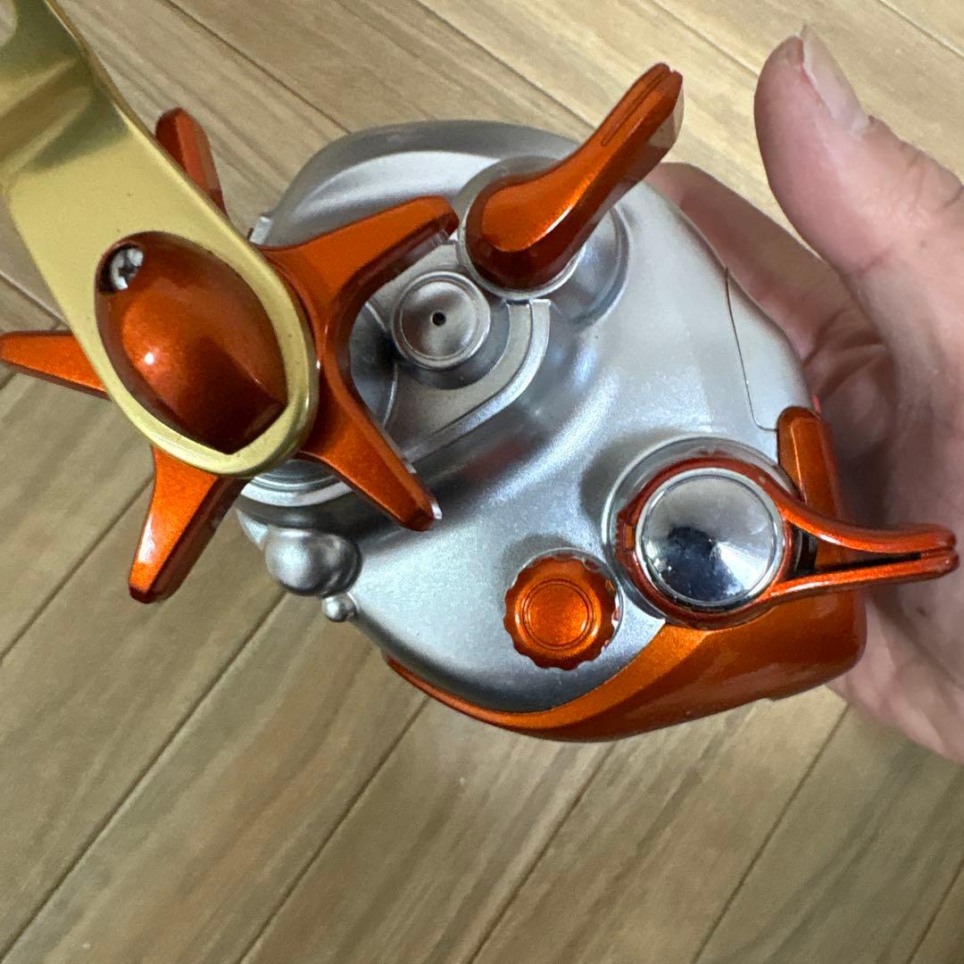 SHIMANO タンクレンブリシステム 電動リール シルバー/オレンジ