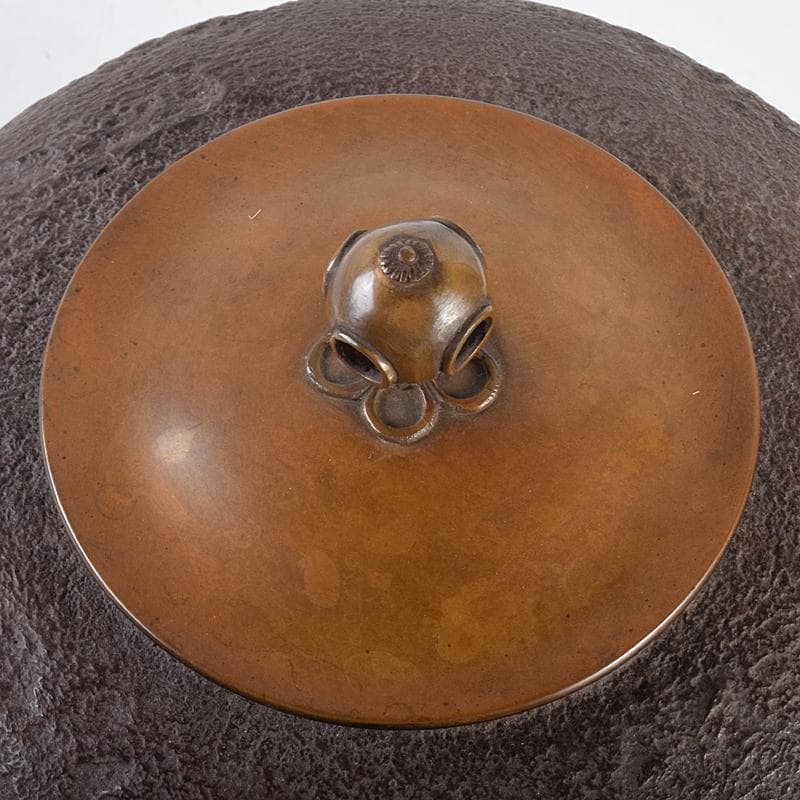 茶道具　釜師　畠春斎作　尻張形釜　鉄釜　ワラ釜敷付　共箱　M　R7824B