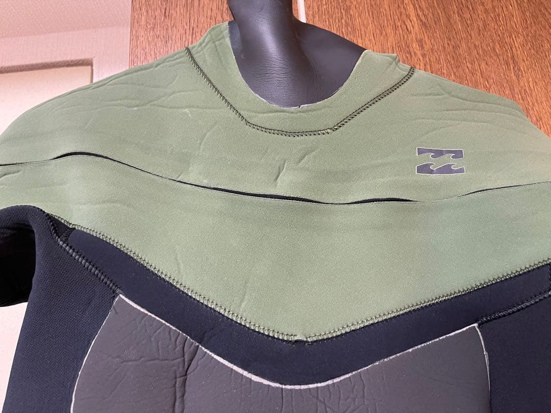 ウェットスーツMLサイズ　セミドライ（5mm)