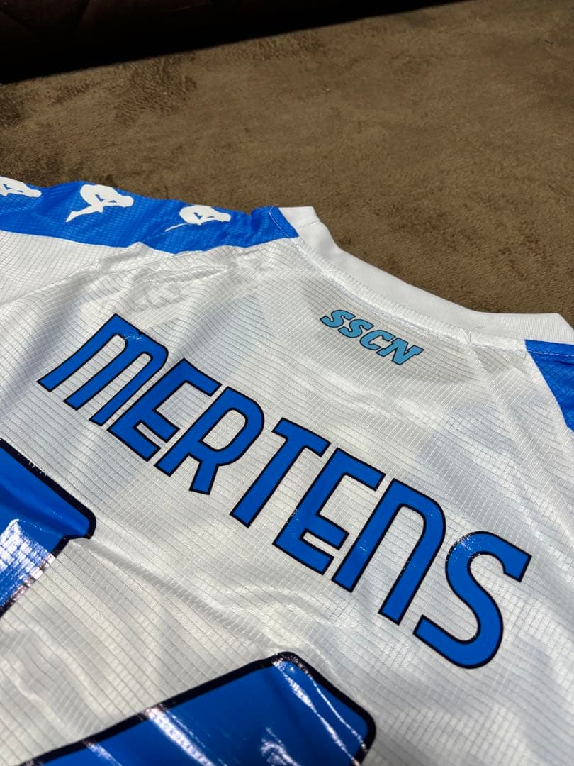 ナポリ メルテンス　ユニフォーム