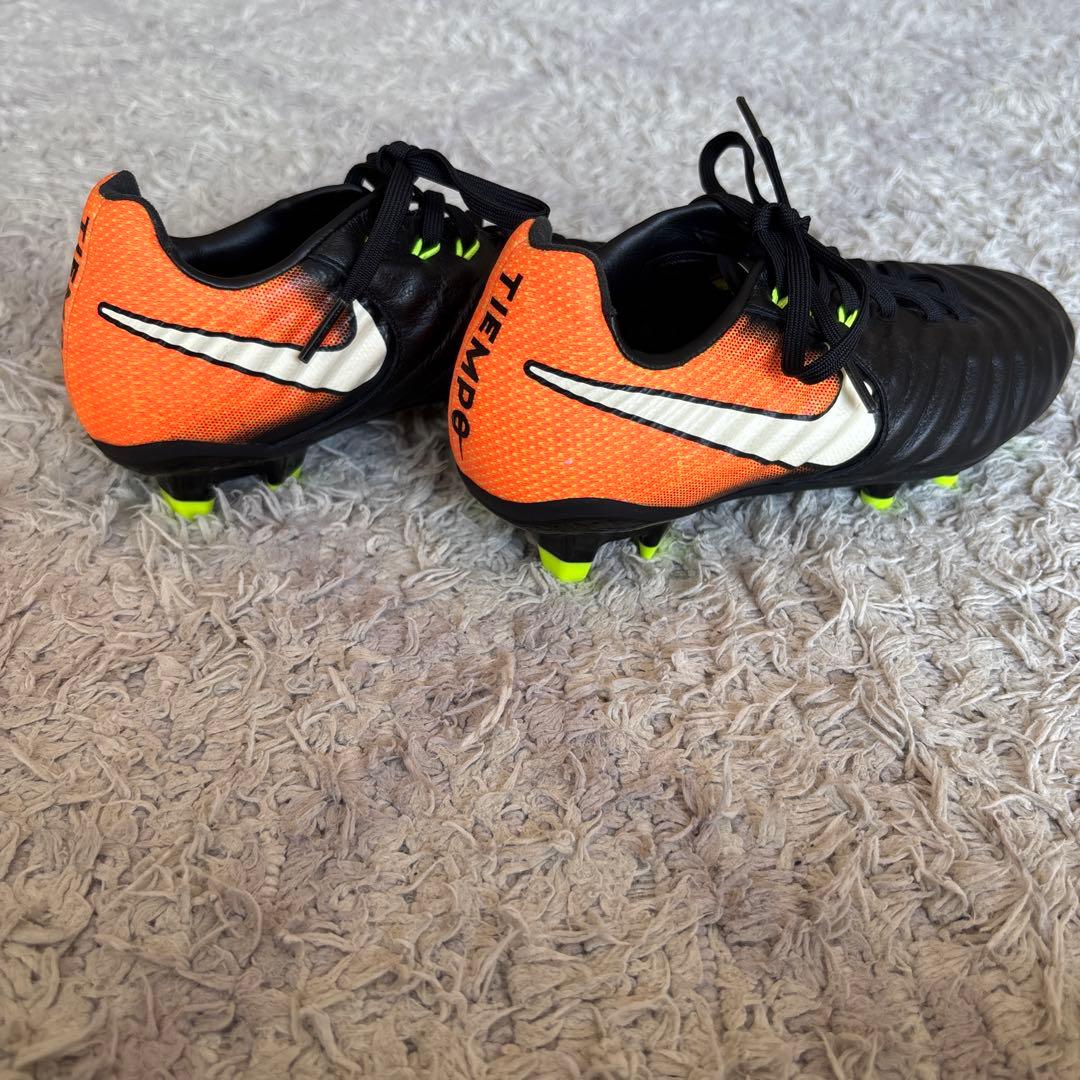 未使用品　Nike Tiempo サッカースパイク オレンジ/黒　23cm