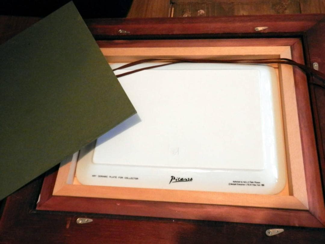 額入【飾り絵皿】パブロ・ピカソ Marigold 1985