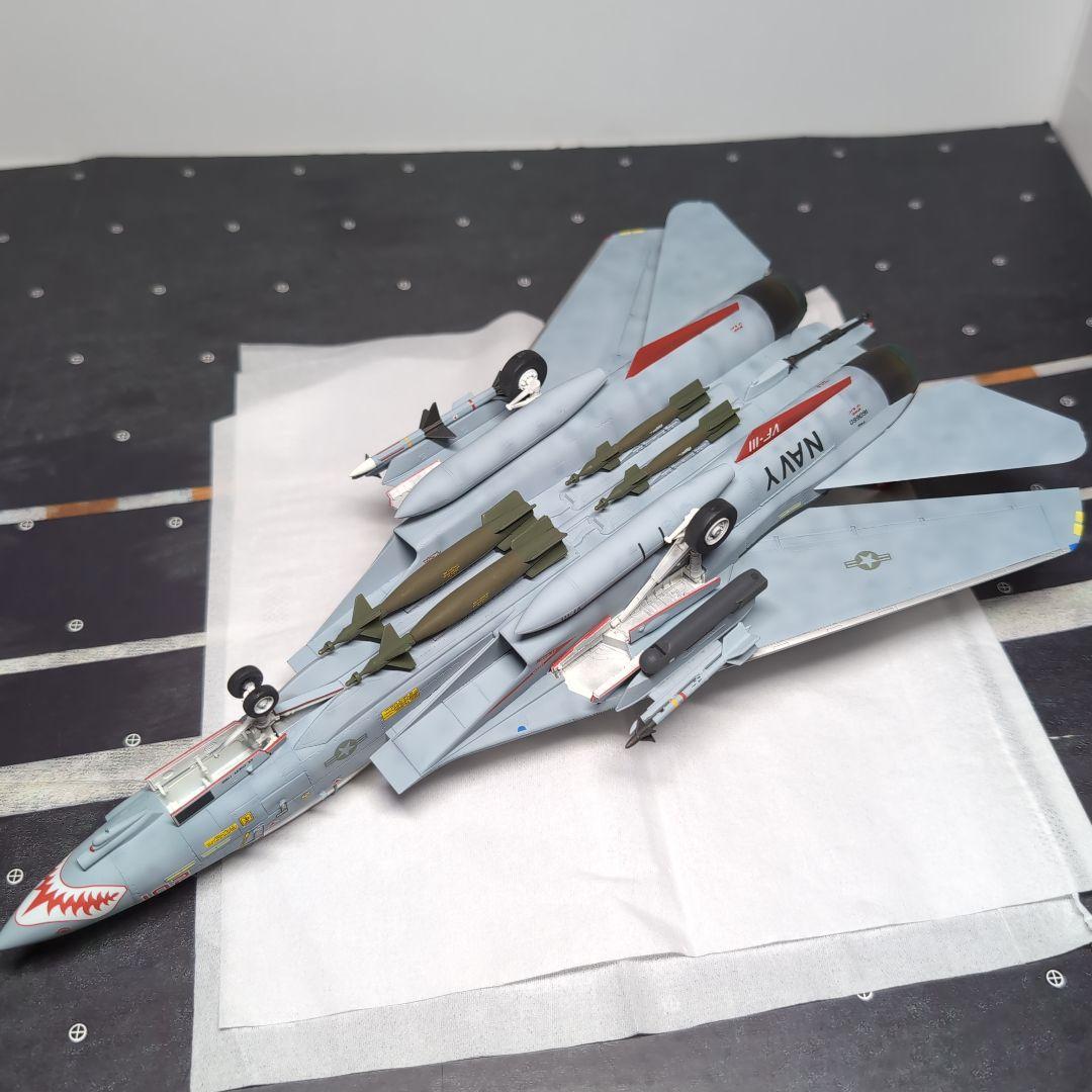 ファインモールド製　F-14Ａ トムキャット VF-111　1/72 完成品