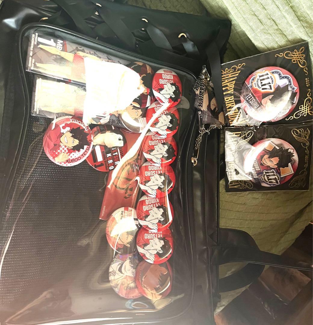 ハイキュー 黒尾鉄郎痛バッグ缶バッジ、キーホルダー込み