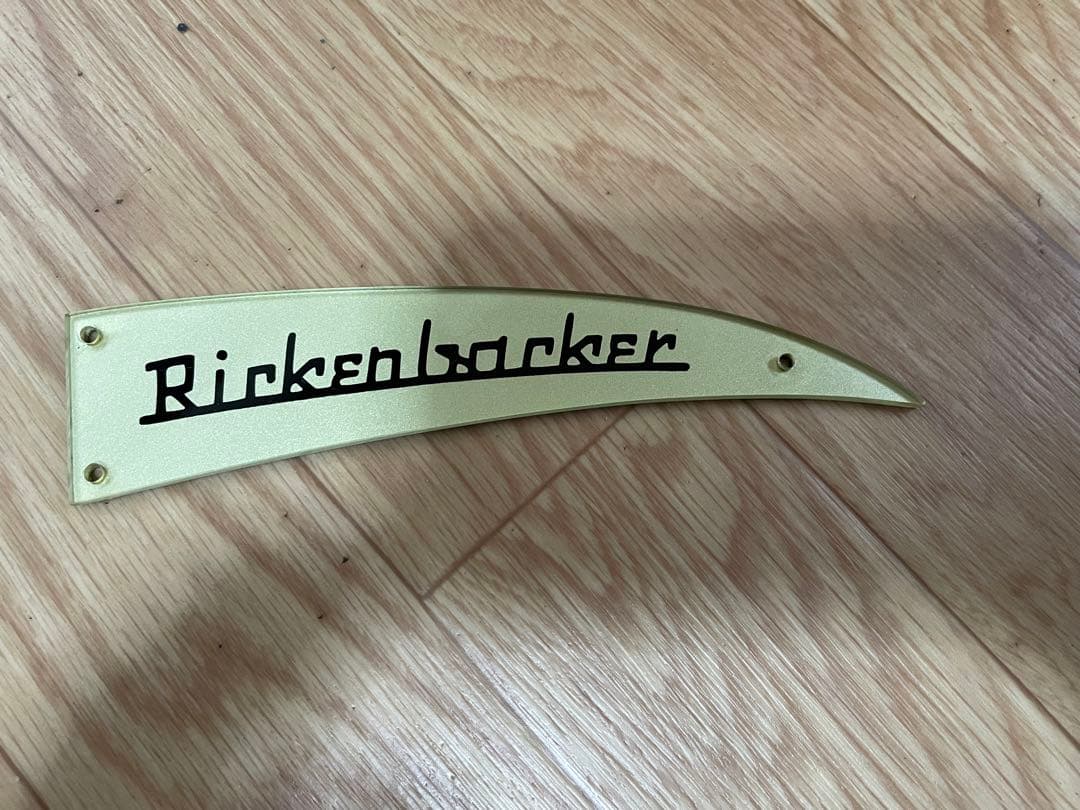 Rickenbackerオリジナルネームプレート（ゴールド）
