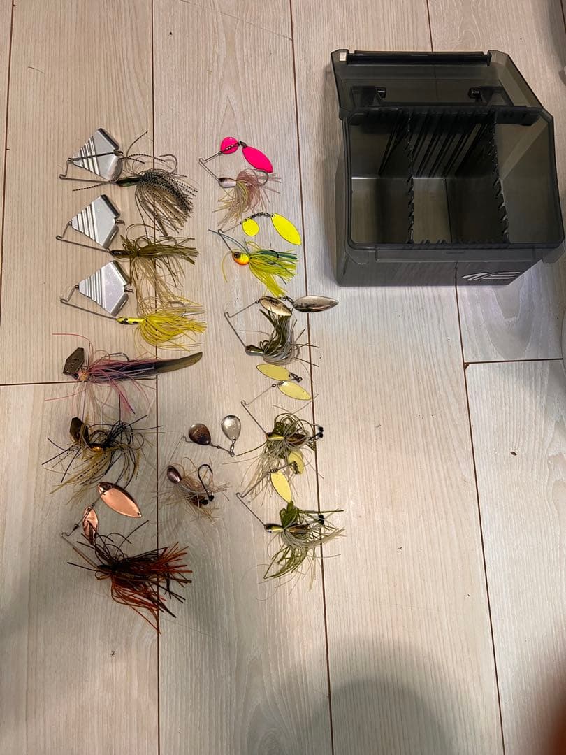 【バス釣りセット】ロッド６本・リール6台・バッカン・ウェストバック・ルアー各種